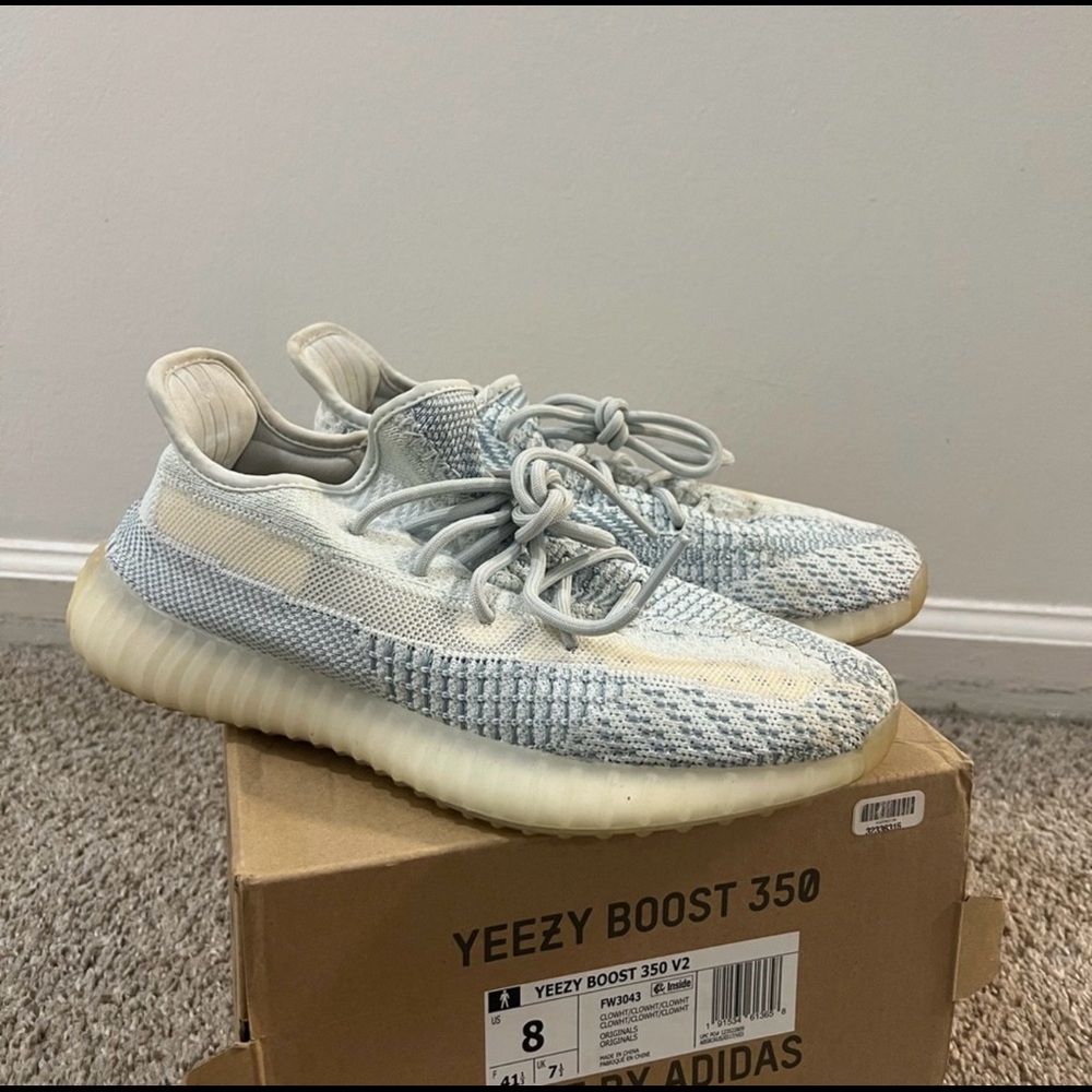 Yeezy Boost 350 V2